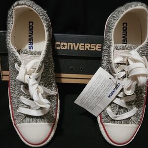 Converse Women Sneakers (Chucks)